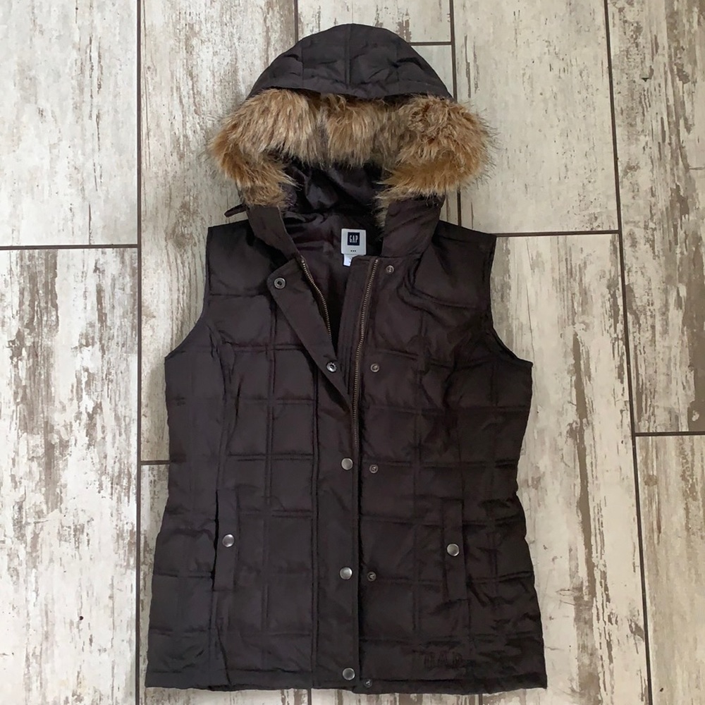 Gap Puffer Vest